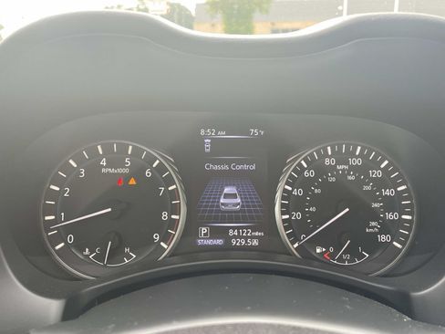 Used 2019 INFINITI Q50 Luxe w/ Essential Package (3.0T Luxe) RWD image 18