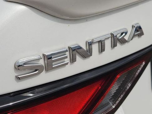 Certified 2024 Nissan Sentra SR FWD image 8