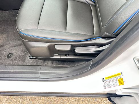 Used 2025 Buick Envista Sport Touring image 23