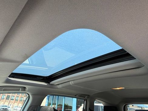 Used 2020 Honda CR-V EX image 3