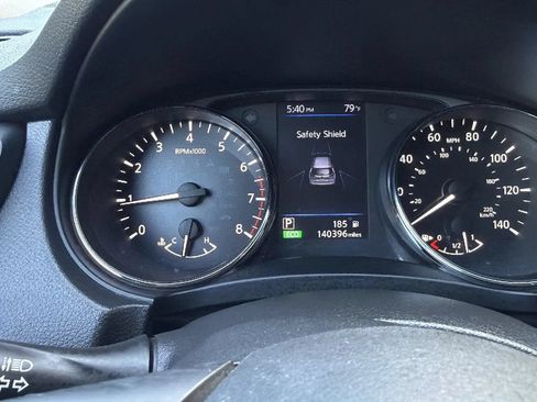 Used 2018 Nissan Rogue SV AWD/4WD image 33