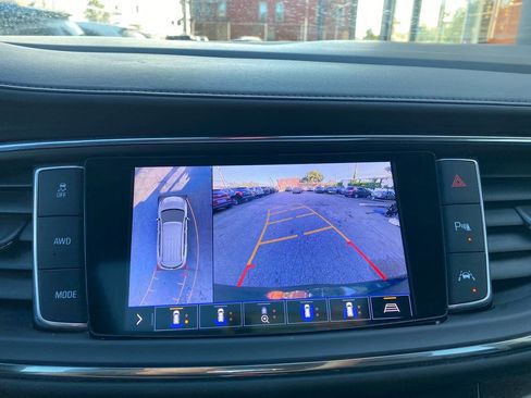 Used 2021 Buick Enclave Avenir AWD/4WD image 30