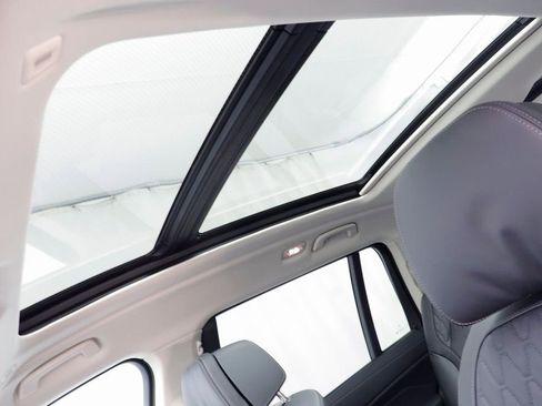 New 2026 BMW X7 xDrive40i w/ Executive Package AWD/4WD image 14