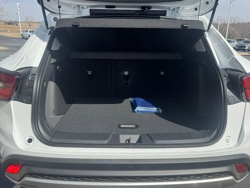 New 2026 Chevrolet Equinox LT w/ Convenience Package II image 5