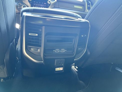 Certified 2025 RAM 1500 Big Horn AWD/4WD image 18