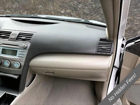 Used 2009 Toyota Camry FWD image 15