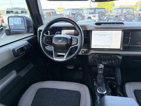 Used 2022 Ford Bronco Wildtrak AWD/4WD image 21