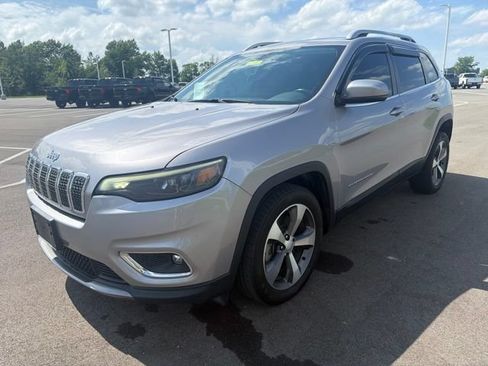 Used 2020 Jeep Cherokee Limited FWD image 2