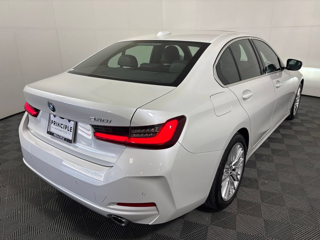 Certified 2024 BMW 330i Sedan w/ Premium Package RWD image 5