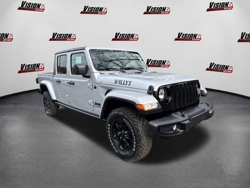 Used 2022 Jeep Gladiator Sport AWD/4WD image 3