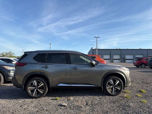 Used 2021 Nissan Rogue SL image 4