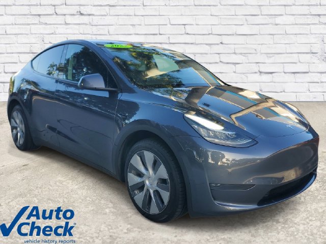 Used 2022 Tesla Model Y Long Range AWD/4WD image 5