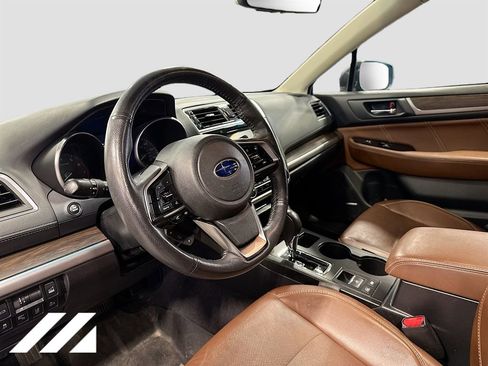 Used 2019 Subaru Outback 2.5i Touring w/ Protection Package #1 AWD/4WD image 9