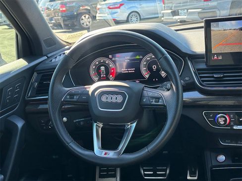 Used 2022 Audi SQ5 Prestige w/ Prestige Package image 27