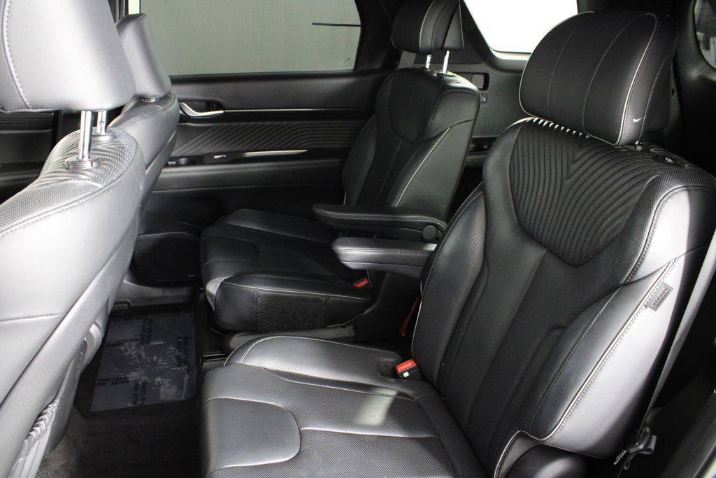 Certified 2024 Hyundai Palisade Calligraphy FWD image 22