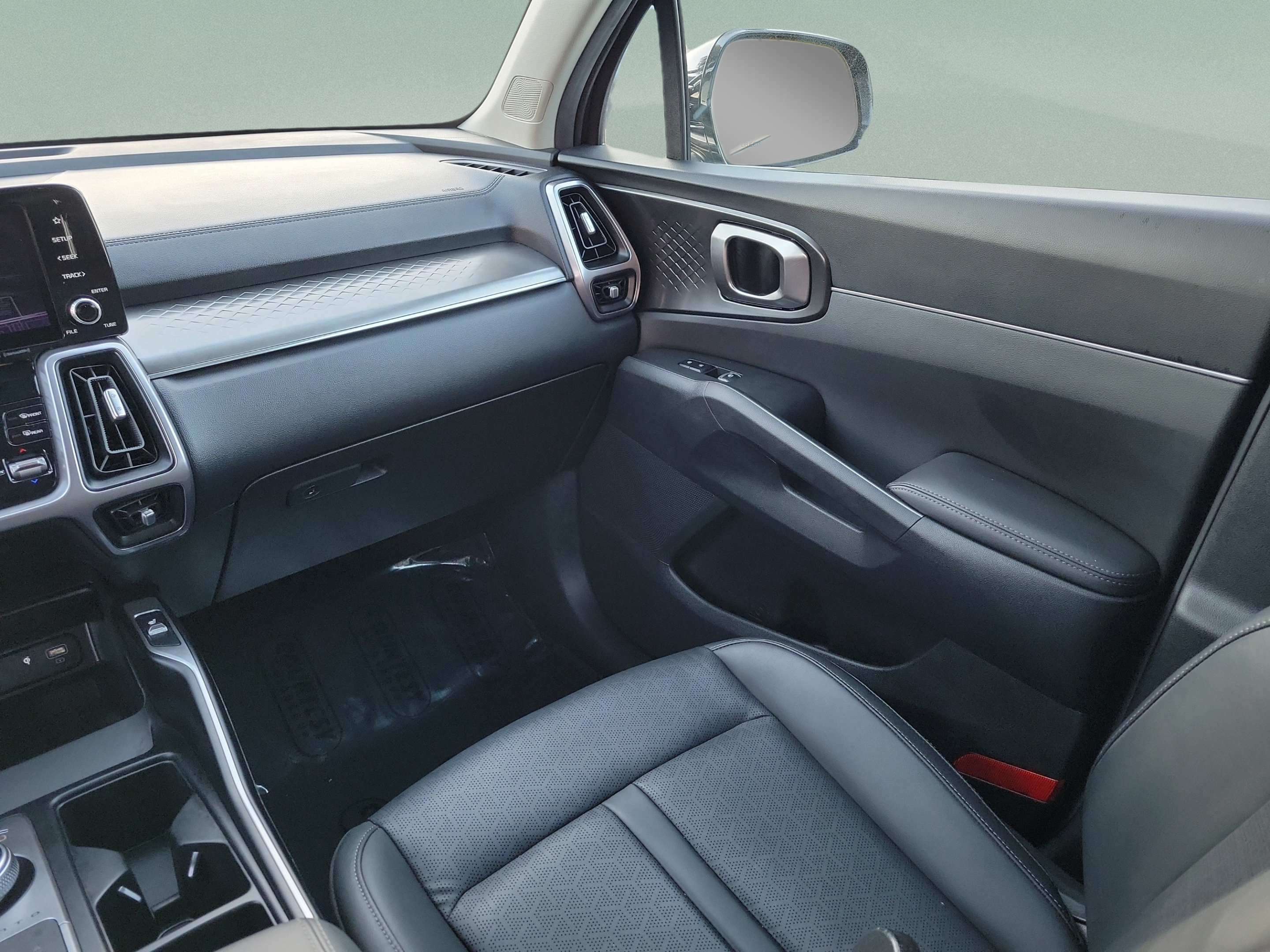 Certified 2023 Kia Sorento EX AWD/4WD image 11