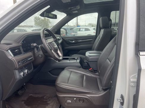 Used 2022 GMC Yukon Denali AWD/4WD image 10