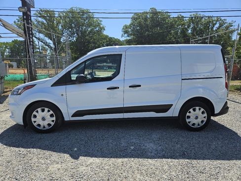 Used 2022 Ford Transit Connect XLT FWD image 2
