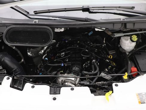 Used 2023 Ford Transit 350 XLT image 27