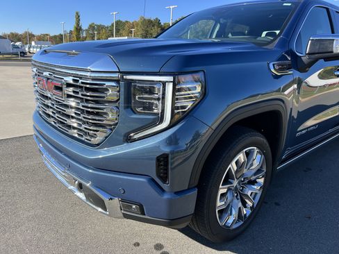 Used 2024 GMC Sierra 1500 Denali w/ Denali Reserve Package image 23