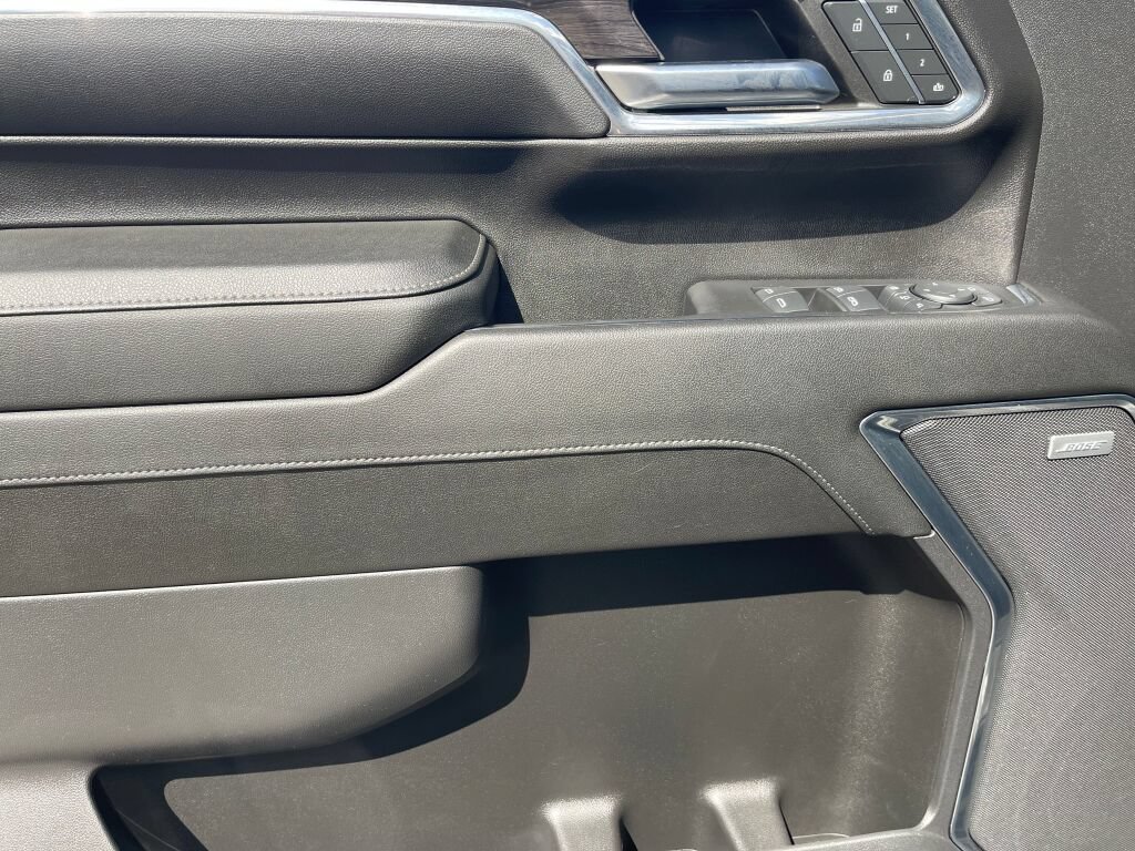 Used 2024 Chevrolet Silverado 3500 LTZ w/ LTZ Convenience Package AWD/4WD image 8