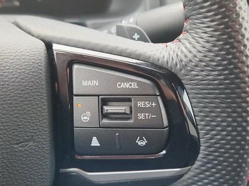 Used 2025 Honda Ridgeline Black Edition image 14