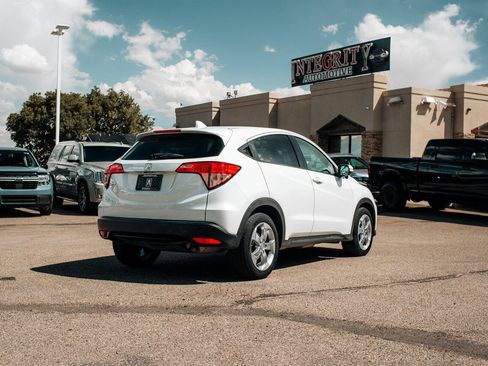 Used 2017 Honda HR-V EX image 7