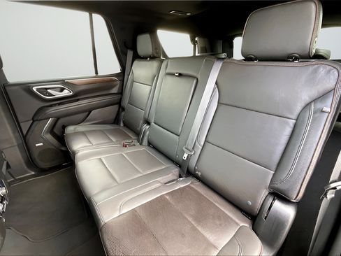 Used 2023 Chevrolet Tahoe High Country w/ Premium Package 2 AWD/4WD image 19