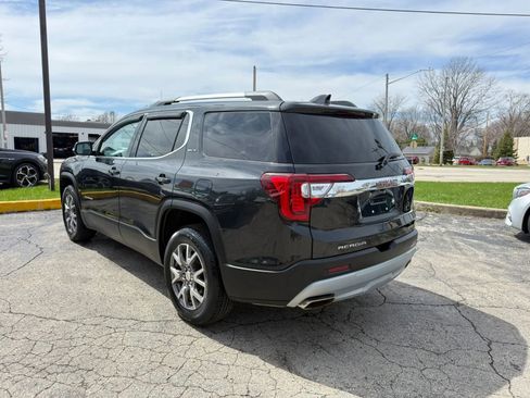 Used 2020 GMC Acadia SLT AWD/4WD image 3