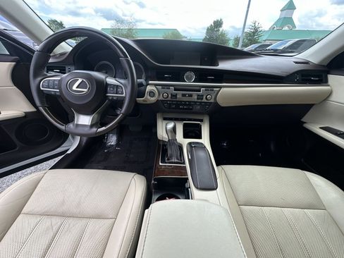 Used 2017 Lexus ES 350 FWD image 31