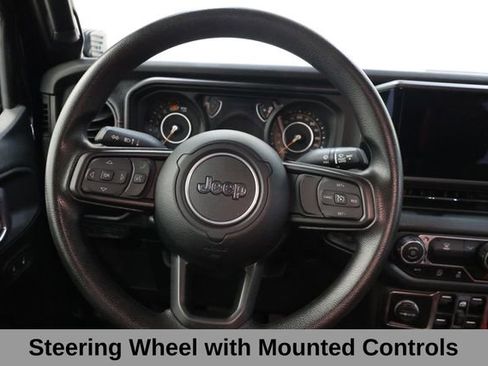 Used 2025 Jeep Wrangler Unlimited Sport AWD/4WD image 40