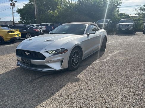 Used 2018 Ford Mustang Premium RWD image 1