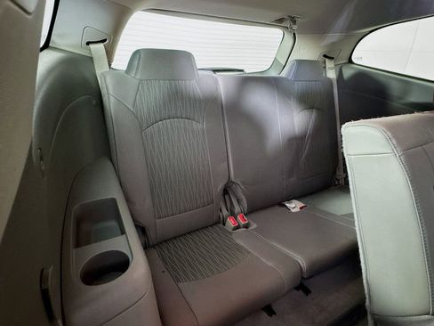 Used 2016 Chevrolet Traverse LS image 31