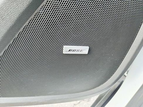 Used 2018 Chevrolet Traverse LT image 40