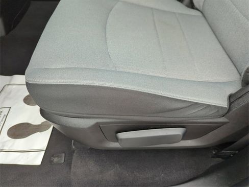 Used 2024 RAM 1500 Classic SLT image 27