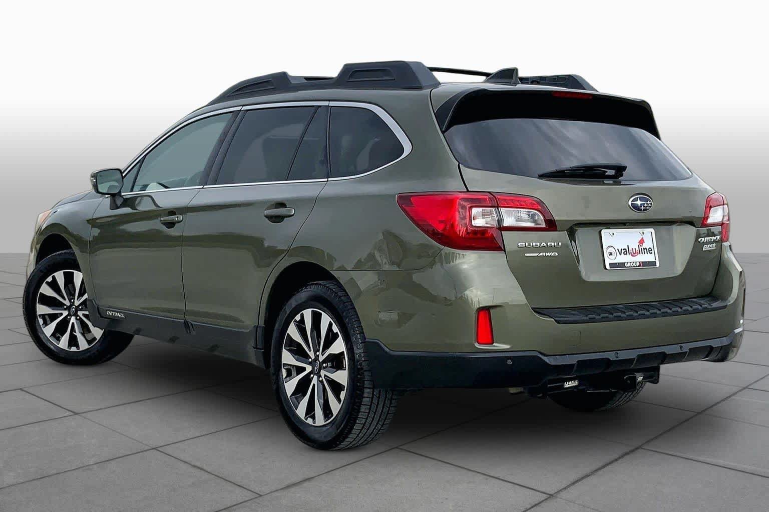 Used 2017 Subaru Outback 2.5i Limited AWD/4WD image 12