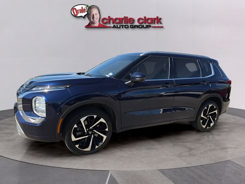 Used 2022 Mitsubishi Outlander SEL FWD image 2