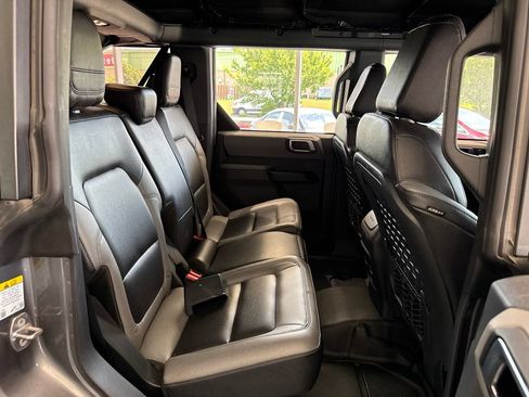Used 2023 Ford Bronco Big Bend w/ Sasquatch Package AWD/4WD image 39