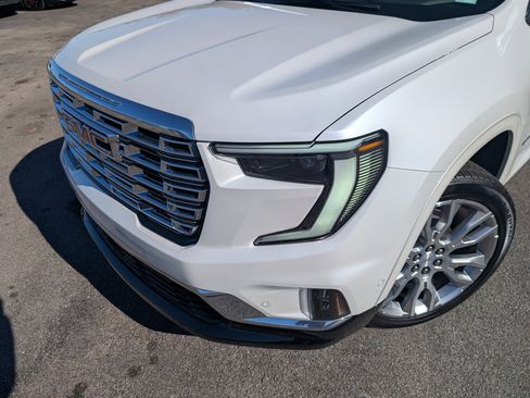 Used 2024 GMC Acadia Denali w/ Super Cruise Package image 13