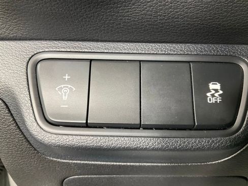 Used 2023 Kia Forte LXS image 21