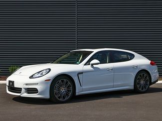 Used 2015 Porsche Panamera image 1