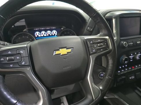 Used 2020 Chevrolet Silverado 1500 LTZ w/ LTZ Premium Package AWD/4WD image 17