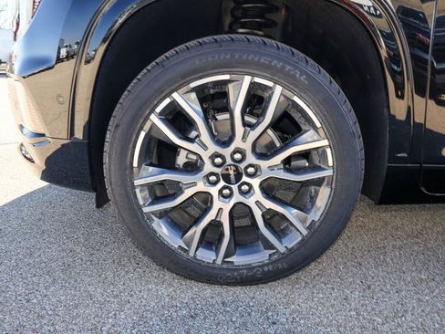 New 2026 GMC Acadia Denali Ultimate w/ LPO, Floor Liner Package image 40