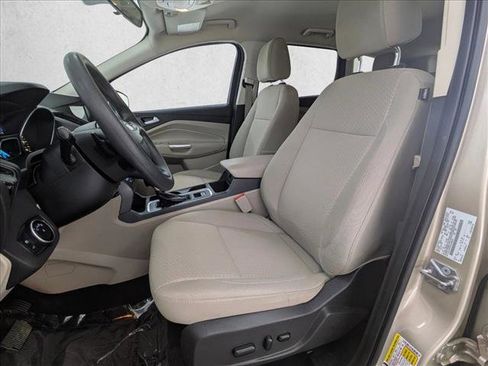 Used 2017 Ford Escape SE w/ Equipment Group 201A image 11