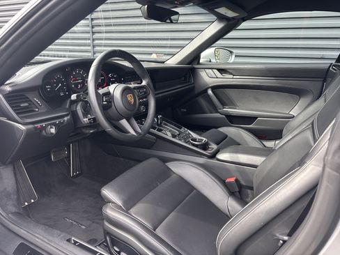 Certified 2022 Porsche 911 Cabriolet image 10