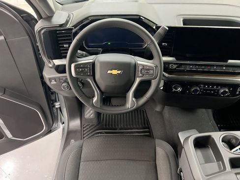 Used 2024 Chevrolet Silverado 1500 LT AWD/4WD image 20