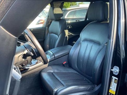 Used 2021 BMW X7 M50i w/ Executive Package AWD/4WD image 25