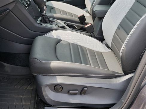 Certified 2024 Volkswagen Taos SEL image 14