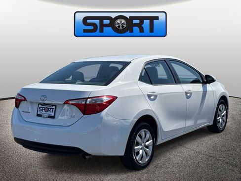 Used 2015 Toyota Corolla LE image 24