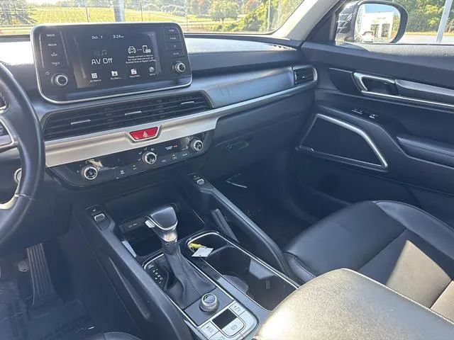 Used 2020 Kia Telluride S FWD image 11